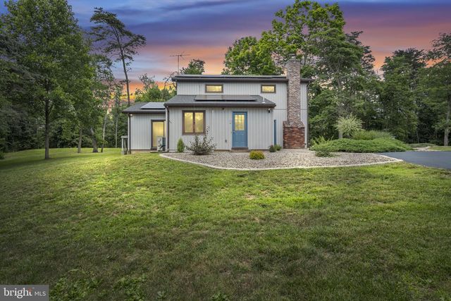 1911 LONGS GAP ROAD, Carlisle, PA 17013