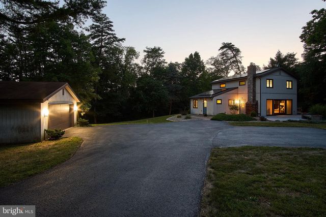1911 LONGS GAP ROAD, Carlisle, PA 17013
