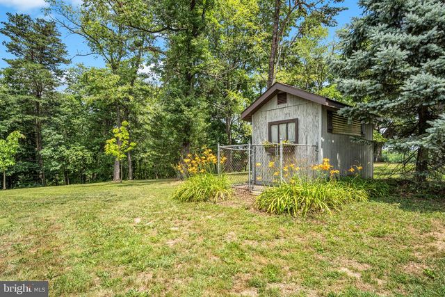 1911 LONGS GAP ROAD, Carlisle, PA 17013