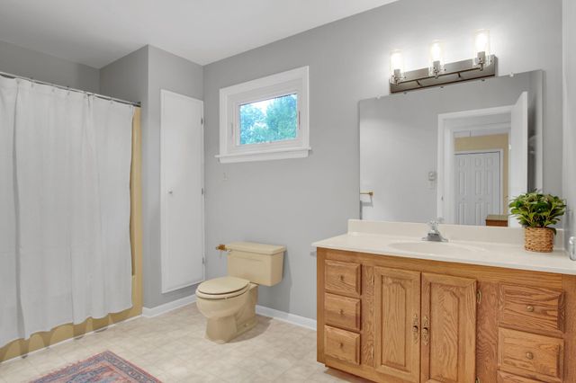 1911 LONGS GAP ROAD, Carlisle, PA 17013