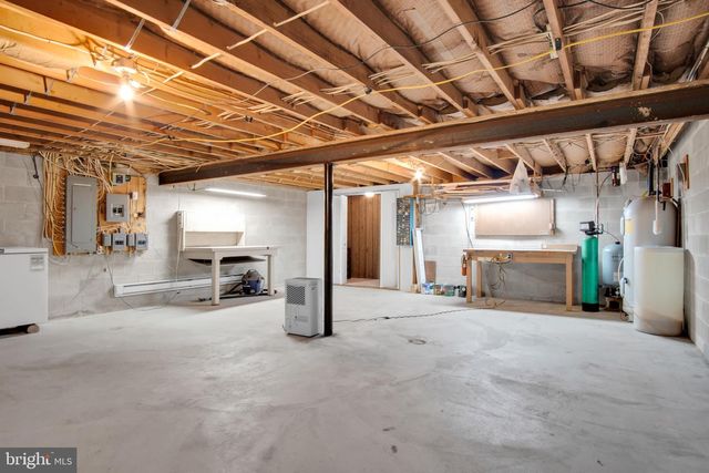 1911 LONGS GAP ROAD, Carlisle, PA 17013