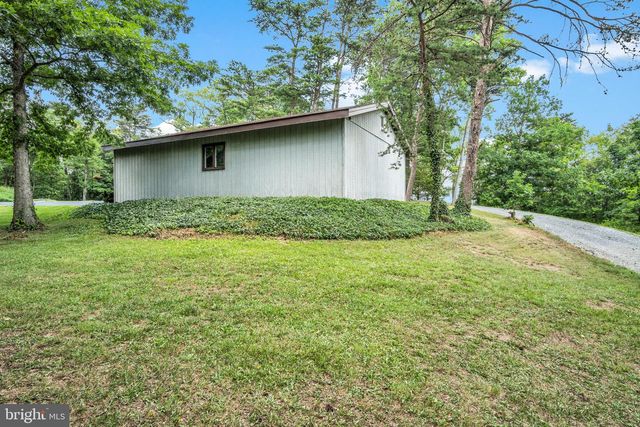 1911 LONGS GAP ROAD, Carlisle, PA 17013