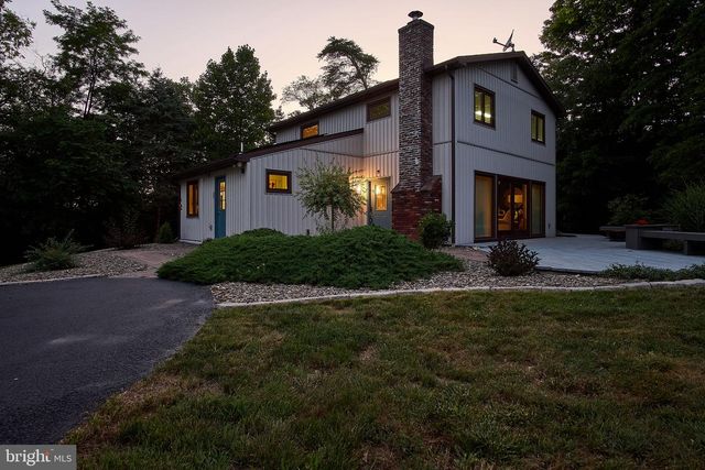 1911 LONGS GAP ROAD, Carlisle, PA 17013