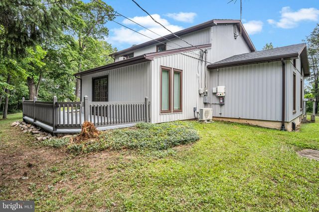 1911 LONGS GAP ROAD, Carlisle, PA 17013