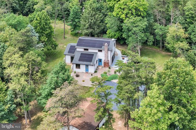 1911 LONGS GAP ROAD, Carlisle, PA 17013