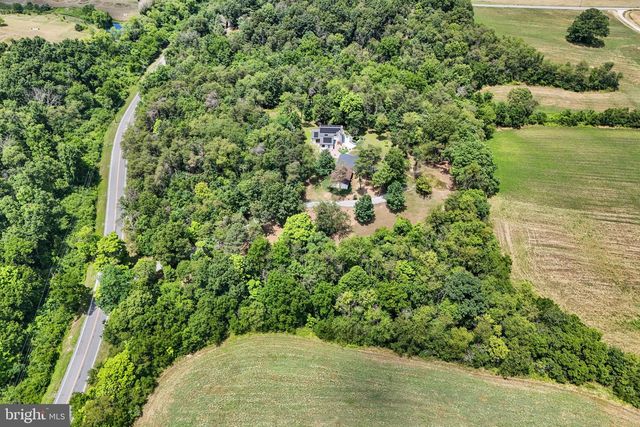 1911 LONGS GAP ROAD, Carlisle, PA 17013