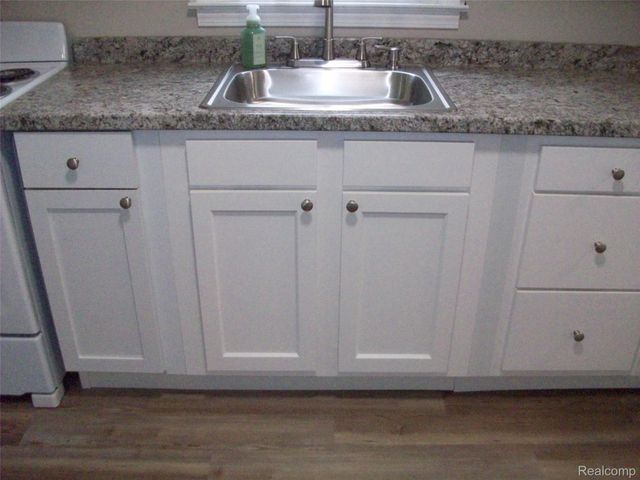 3454 Eastdale Drive, Genesee Charter Township, MI 48506