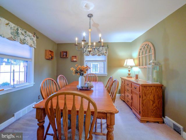 921 ADDINGHAM AVE, Drexel Hill, PA 19026