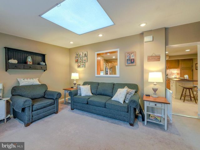 921 ADDINGHAM AVE, Drexel Hill, PA 19026