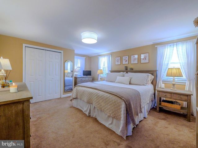 921 ADDINGHAM AVE, Drexel Hill, PA 19026