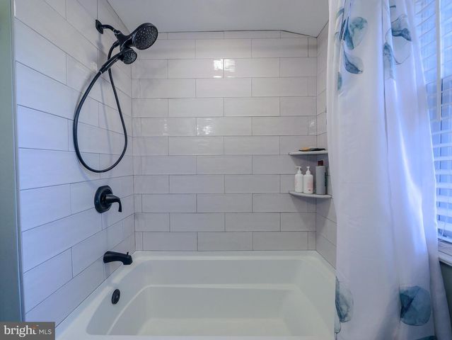 921 ADDINGHAM AVE, Drexel Hill, PA 19026