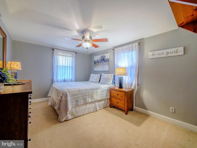 921 ADDINGHAM AVE, Drexel Hill, PA 19026