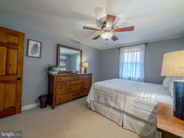 921 ADDINGHAM AVE, Drexel Hill, PA 19026