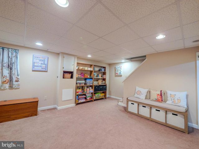 921 ADDINGHAM AVE, Drexel Hill, PA 19026