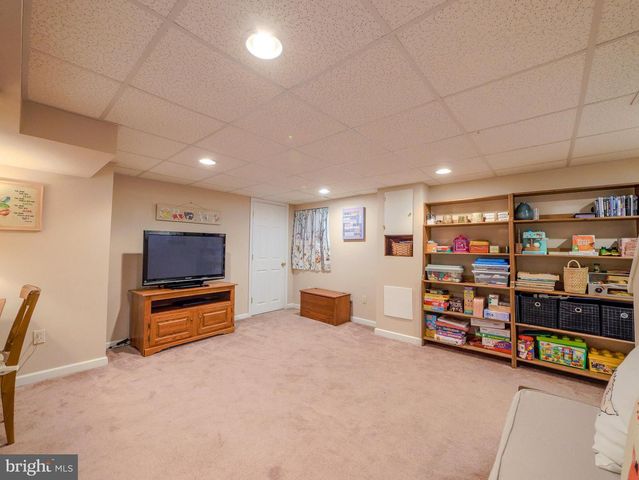 921 ADDINGHAM AVE, Drexel Hill, PA 19026