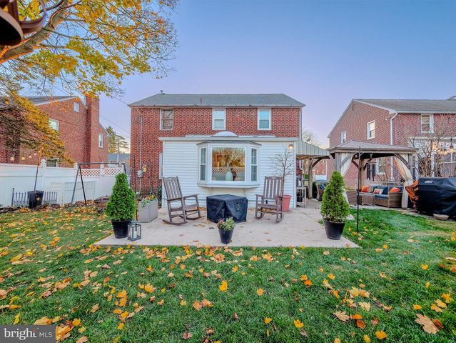 921 ADDINGHAM AVE, Drexel Hill, PA 19026