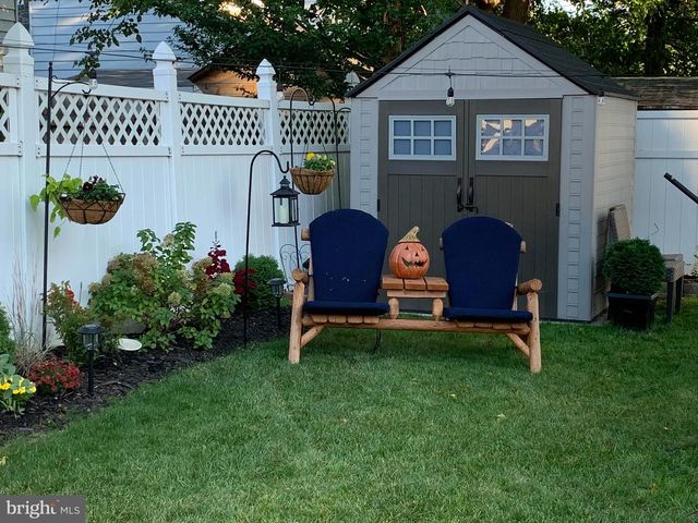 921 ADDINGHAM AVE, Drexel Hill, PA 19026