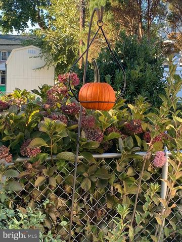 921 ADDINGHAM AVE, Drexel Hill, PA 19026