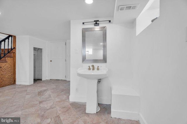 9106 WOODEN BRIDGE RD, Philadelphia, PA 19136