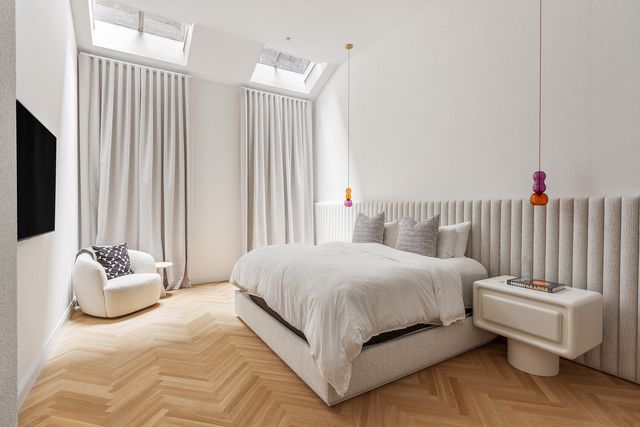 83 Spring St Apt 3, New York City, NY 10012