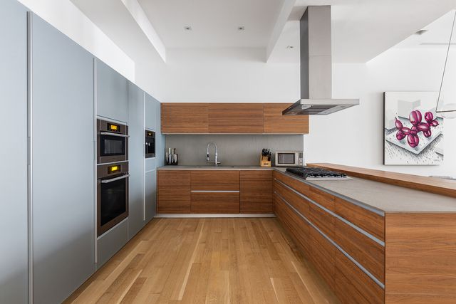 83 Spring St Apt 3, New York City, NY 10012