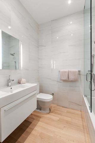 83 Spring St Apt 3, New York City, NY 10012