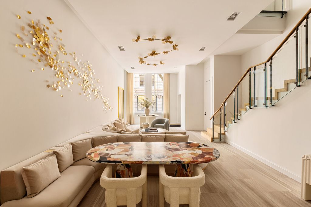 83 Spring St Apt 3, New York City, NY 10012