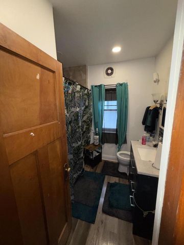 3822 N 25th STREET, Milwaukee, WI 53206