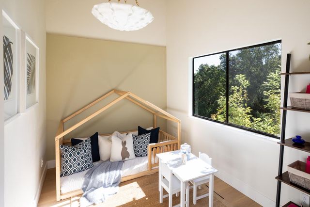 10669 Magdalena Road, Los Altos Hills, CA 94024