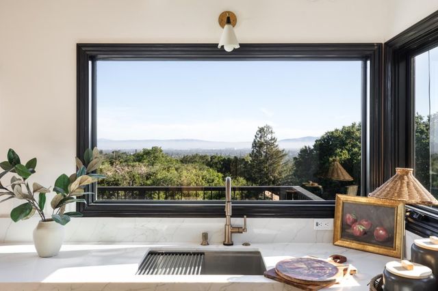 10669 Magdalena Road, Los Altos Hills, CA 94024