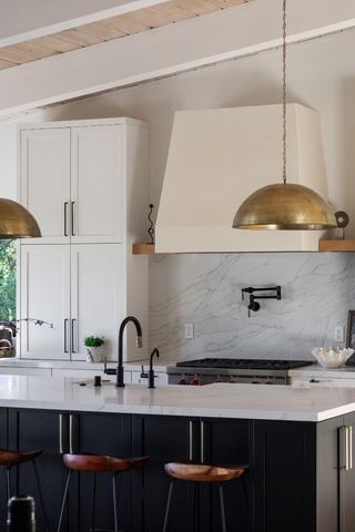 10669 Magdalena Road, Los Altos Hills, CA 94024