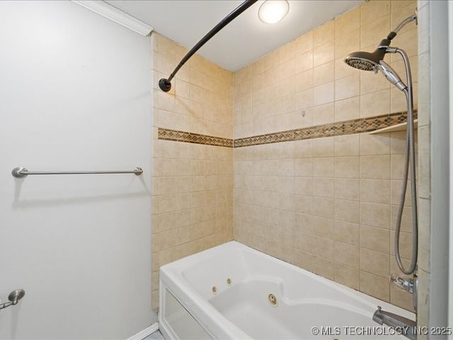 8509 E 78th Place, Tulsa, OK 74133