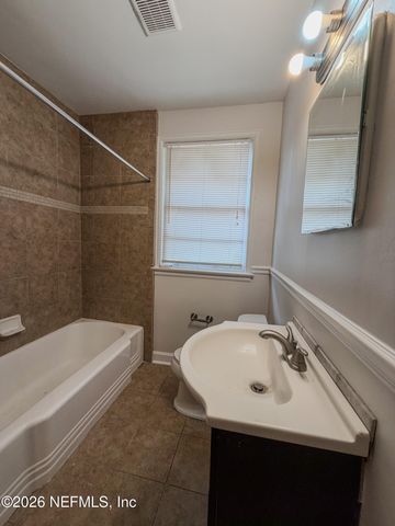 2575 MYRA Street 3, Jacksonville, FL 32204