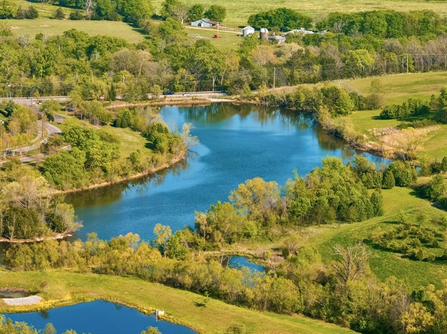 1600 Grainger Spgs, Spring Hill, TN 37174