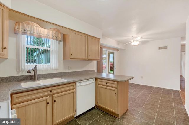 2238 CEDAR RD, York, PA 17408