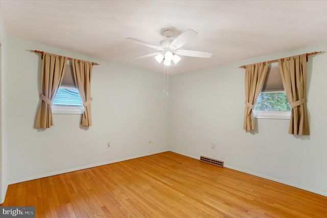 2238 CEDAR RD, York, PA 17408