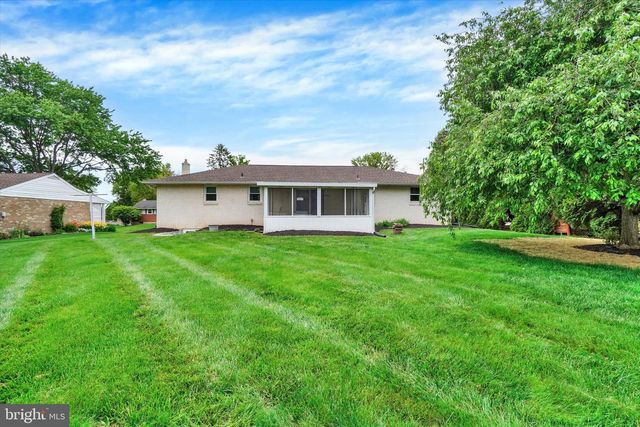 2238 CEDAR RD, York, PA 17408
