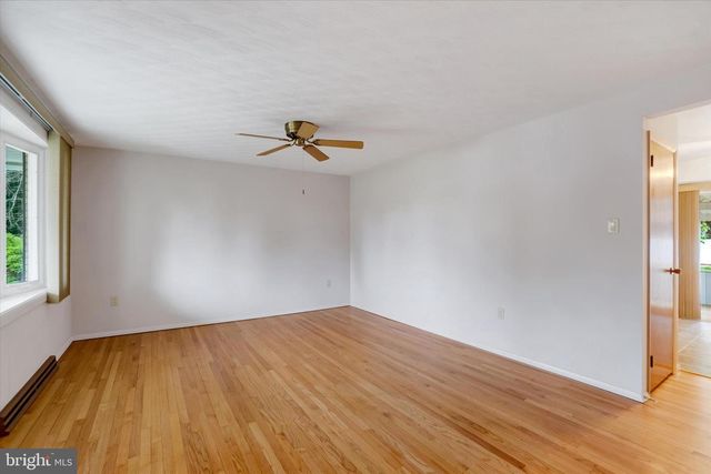 2238 CEDAR RD, York, PA 17408