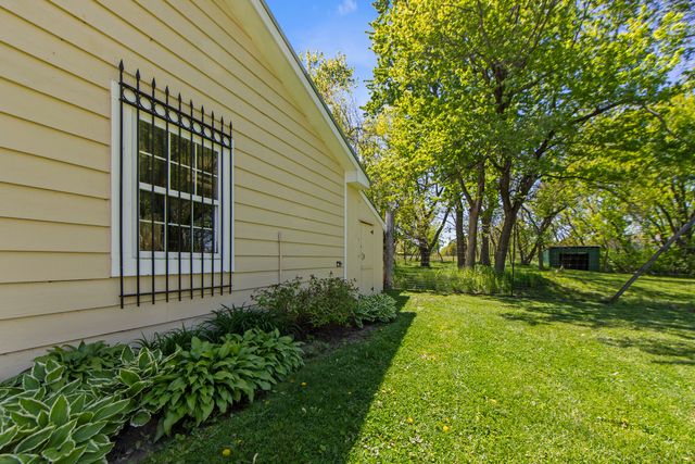 9909 Winn Road, Spring Grove, IL 60081