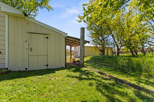 9909 Winn Road, Spring Grove, IL 60081