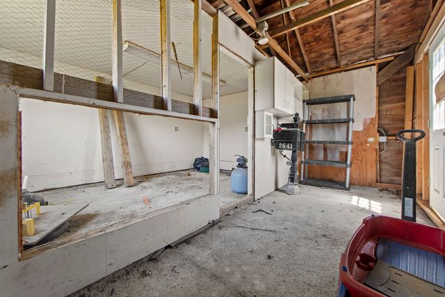 9909 Winn Road, Spring Grove, IL 60081