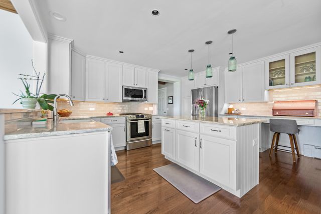 9909 Winn Road, Spring Grove, IL 60081