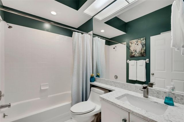 421 ENCLAVE PLACE, Lakeland, FL 33803