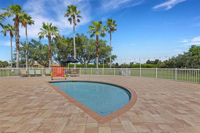 421 ENCLAVE PLACE, Lakeland, FL 33803