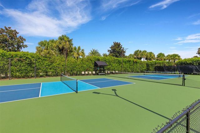 421 ENCLAVE PLACE, Lakeland, FL 33803