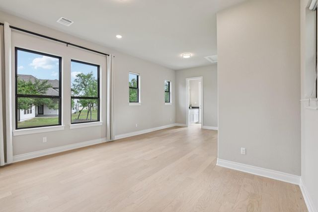 216 Spence LN, Liberty Hill, TX 78642