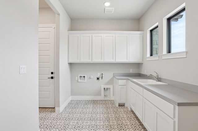 216 Spence LN, Liberty Hill, TX 78642