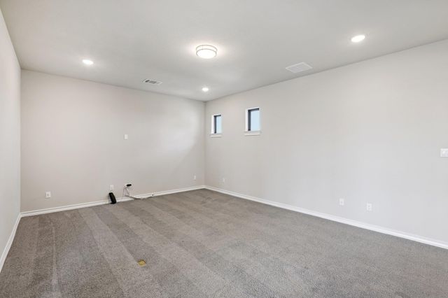 216 Spence LN, Liberty Hill, TX 78642