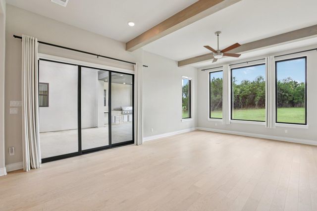 216 Spence LN, Liberty Hill, TX 78642