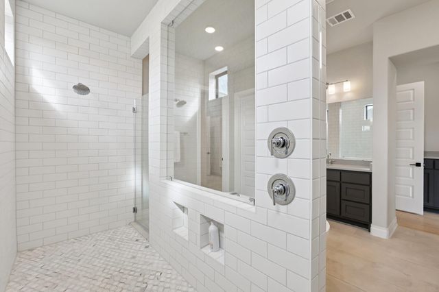216 Spence LN, Liberty Hill, TX 78642
